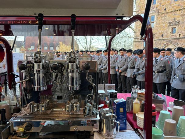 Gelöbnis an der Burg Lüdinghausen