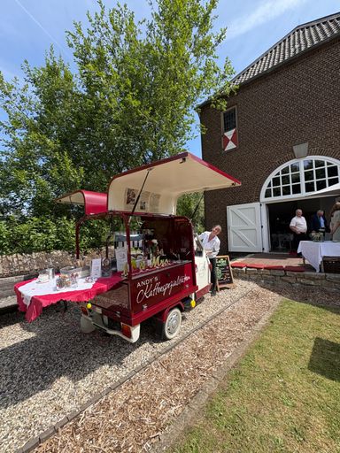 eine weitere Hochzeit wird vorbereitet